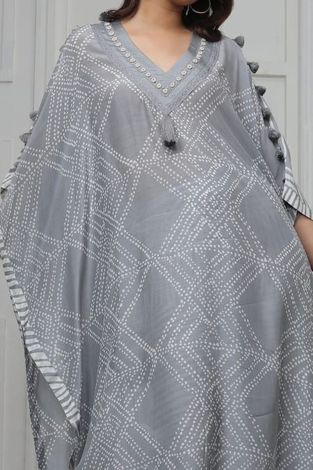 Buy_Myoho_Grey Cotton, Silk Tassels V-neck Dotted Tribal Pattern Kaftan _Online_at_Aza_Fashions