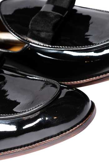 Shop_Artimen_Black Leather Handcrafted Kiltie Loafers _Online_at_Aza_Fashions