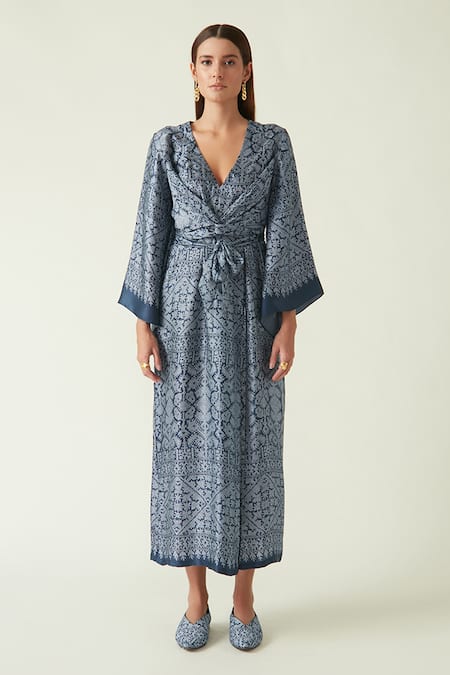 Women's Long Nightgown Soft Robes Knit Kimono Lightweight Loungewear  Bathrobe Rayon Sleepwear Pajamas with Pockets, Purple, Small : Amazon.in:  Clothing & Accessories