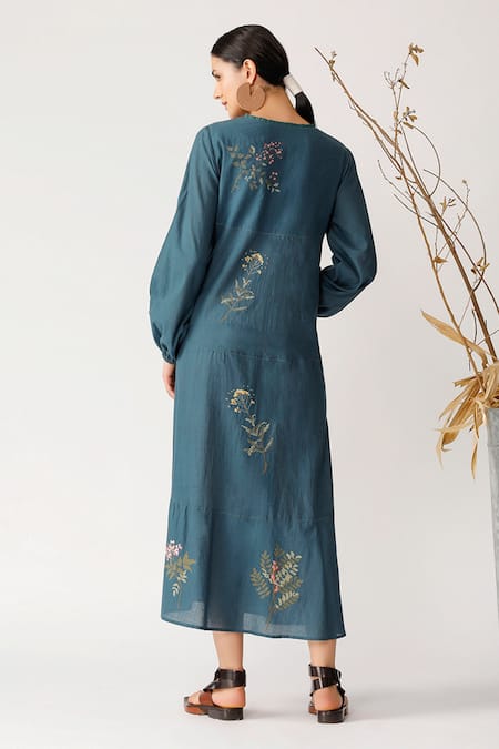 Payal Pratap Handloom Cotton Embroidered Dress 