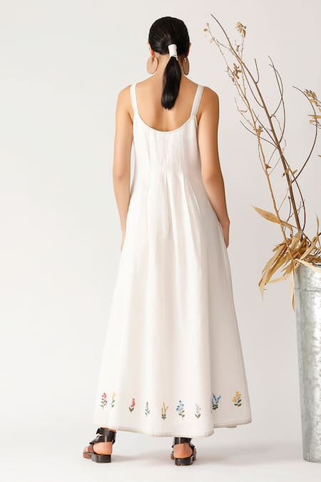 Shop Payal Pratap White Linen Scoop Neck Dress at Aza Fashions Shop_Payal Pratap_White Linen Scoop Neck Dress _at_Aza_Fashions