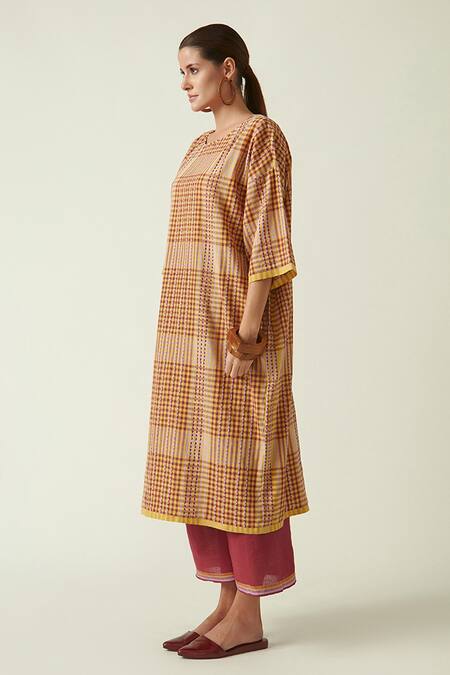 Payal Pratap Yellow Cotton Handloom Round Vulpes Checkered Tunic Online at Aza Fashions Payal Pratap_Yellow Cotton Handloom Round Vulpes Checkered Tunic _Online_at_Aza_Fashions