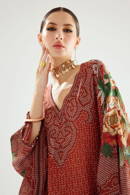 Rajdeep Ranawat_Orange Silk Beads V-neck Verusha Kaftan_at_Aza_Fashions