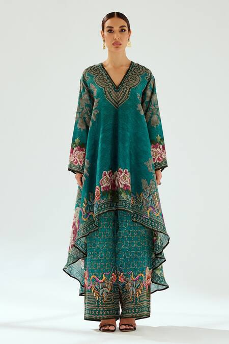 Buy_Rajdeep Ranawat_Green Silk Embroidery V-neck Aarvi Floral Pattern Tunic_Online_at_Aza_Fashions