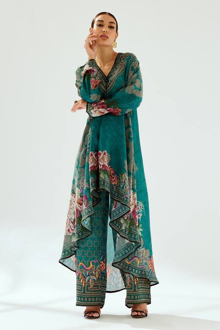 Rajdeep Ranawat_Green Silk Embroidery V-neck Aarvi Floral Pattern Tunic_at_Aza_Fashions