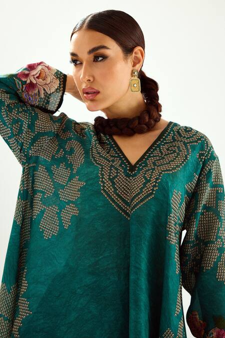 Buy_Rajdeep Ranawat_Green Silk Embroidery V-neck Aarvi Floral Pattern Tunic