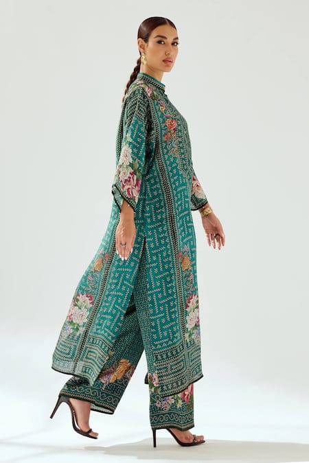 Buy Rajdeep Ranawat Green Silk Beads Round Neck Ghazala Floral And Geometric Pattern Tunic Online at Aza Fashions Buy_Rajdeep Ranawat_Green Silk Beads Round Neck Ghazala Floral And Geometric Pattern Tunic_Online_at_Aza_Fashions