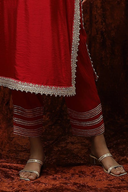 Shop_Shikhar Sharma_Red Silk Chanderi Embroidered Pearl Leaf Neck Kurta Pant Set _Online_at_Aza_Fashions