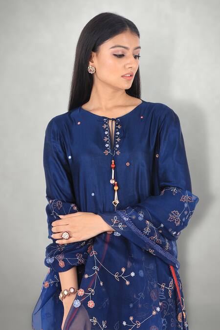Shop I Am Design Blue Cotton , Silk Organza, Linen Aari Round Embroidered Kurta Set Online at Aza Fashions Shop_I Am Design_Blue Cotton , Silk Organza, Linen Aari Round Embroidered Kurta Set _Online_at_Aza_Fashions