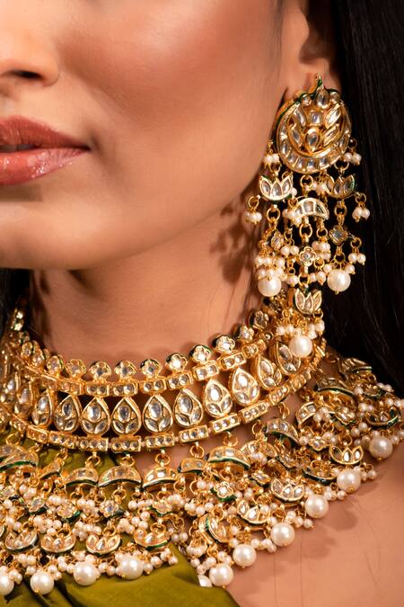 Shop Ishhaara Multi Color Pearls, Diamonds Chand Choker Set Online at Aza Fashions Shop_Ishhaara_Multi Color Pearls, Diamonds Chand Choker Set _Online_at_Aza_Fashions