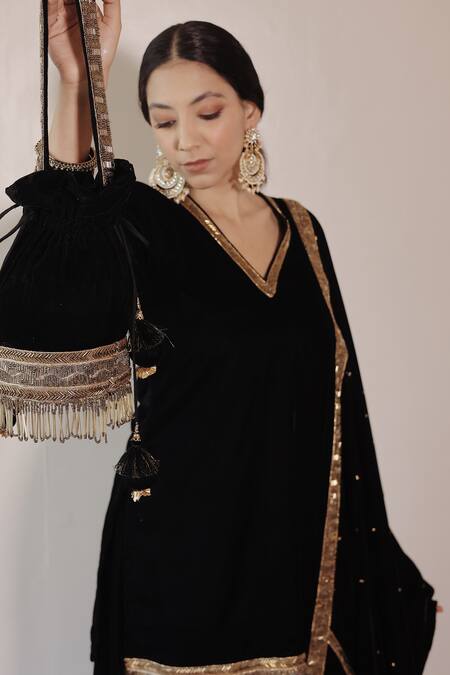Shop_Shrutkirti_Black Silk, Velvet Embroidery, Sequins V-neck Kurta Set With Dupatta_Online_at_Aza_Fashions