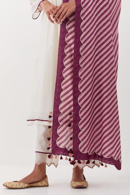 Buy Amisha Kothari Ivory Chanderi , Organza Kurta Set Candy Stripe Print Dupatta Online at Aza Fashions Buy_Amisha Kothari_Ivory Chanderi , Organza Kurta Set Candy Stripe Print Dupatta _Online_at_Aza_Fashions