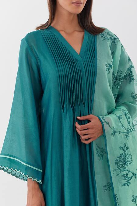 Shop Amisha Kothari Blue Chanderi , Organza Embroidery V-neck V Kurta Set Online at Aza Fashions Shop_Amisha Kothari_Blue Chanderi , Organza Embroidery V-neck V Kurta Set _Online_at_Aza_Fashions