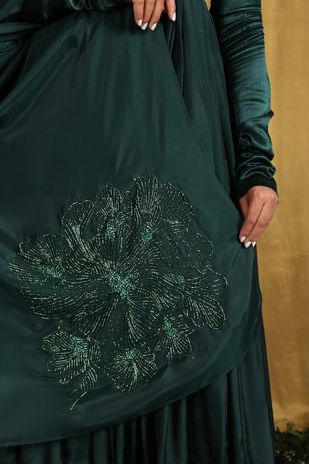 Shop The Aarya Green Silk Sequins, Beads, Embroidery V-neck Floral Bodice Anarkali Set Online at Aza Fashions Shop_The Aarya_Green Silk Sequins, Beads, Embroidery V-neck Floral Bodice Anarkali Set _Online_at_Aza_Fashions