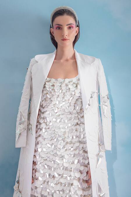Vidhi Wadhwani_Off White Twill, Cotton Applique Hawai 3d Work Blazer _Online_at_Aza_Fashions