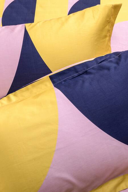 Shop_Kyoona_Yellow 100% Cotton, Satin Weave Scallop Pattern The Echo Bedcover Set_Online_at_Aza_Fashions