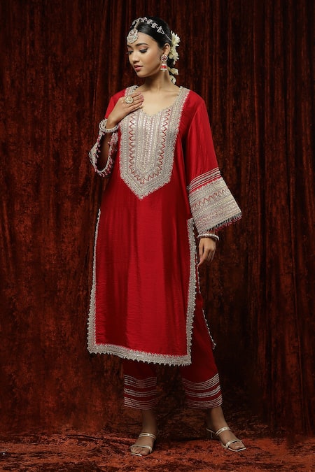 Shikhar Sharma_Red Silk Chanderi Embroidered Pearl Leaf Neck Kurta Pant Set _at_Aza_Fashions
