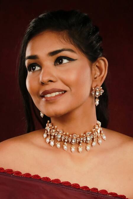 Shop Ishhaara Gold Plated Beads Floral Kundan Stone Embellished Choker Necklace Set Online at Aza Fashions Shop_Ishhaara_Gold Plated Beads Floral Kundan Stone Embellished Choker Necklace Set _Online_at_Aza_Fashions