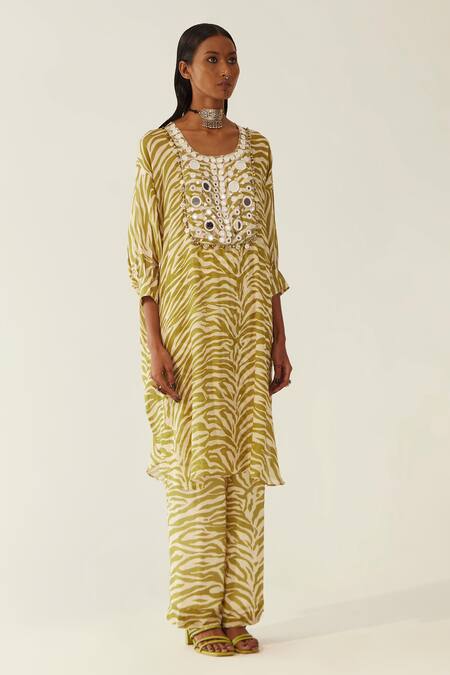 Shop Amka Green Chiffon Mirrors Scoop Neck Kasara Leopard Print Kurta With Pant Online at Aza Fashions Shop_Amka_Green Chiffon Mirrors Scoop Neck Kasara Leopard Print Kurta With Pant_Online_at_Aza_Fashions