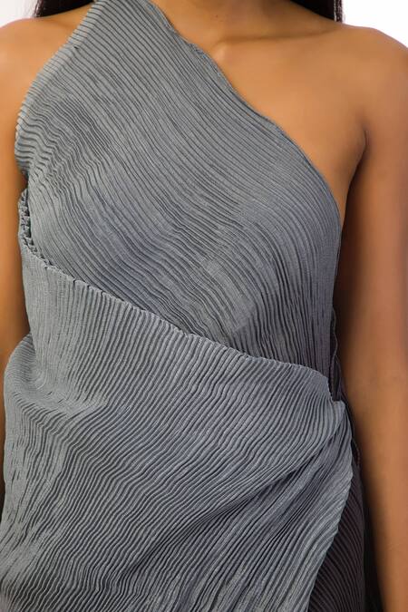 Shop Meghna Shah Black Chiffon Asymmetric Textured Pattern Ombre Dress Online at Aza Fashions Shop_Meghna Shah_Black Chiffon Asymmetric Textured Pattern Ombre Dress _Online_at_Aza_Fashions