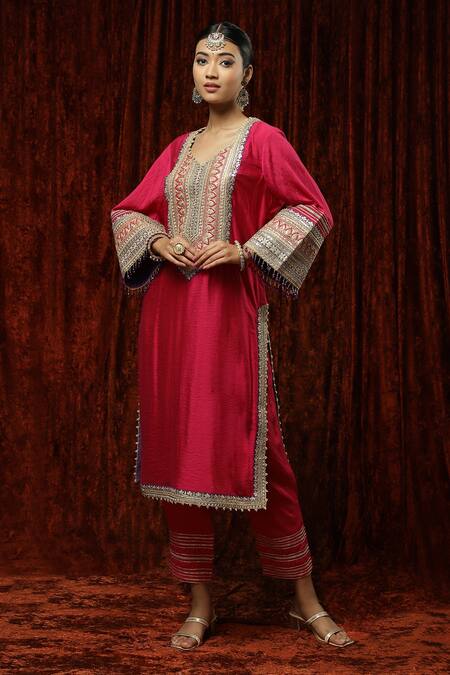 Shop Shikhar Sharma Pink Silk Chanderi Embroidered Pearl Leaf Neck Kurta Pant Set Online at Aza Fashions Shop_Shikhar Sharma_Pink Silk Chanderi Embroidered Pearl Leaf Neck Kurta Pant Set _Online_at_Aza_Fashions