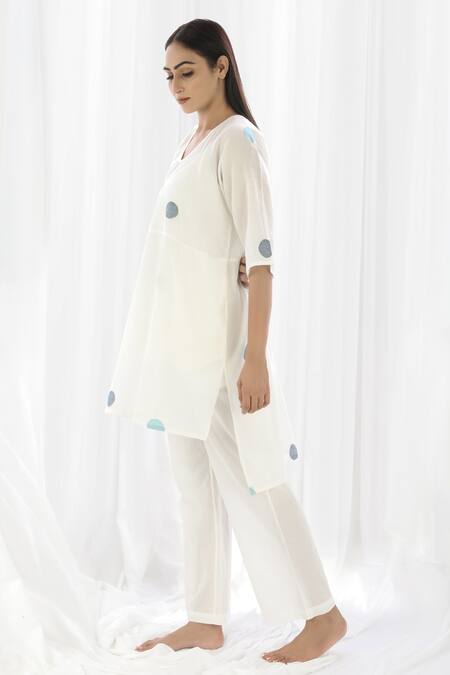 Shop_Khat_White Handloom Cotton V-neck Polka Pattern Short Tunic And Pant Set _Online_at_Aza_Fashions
