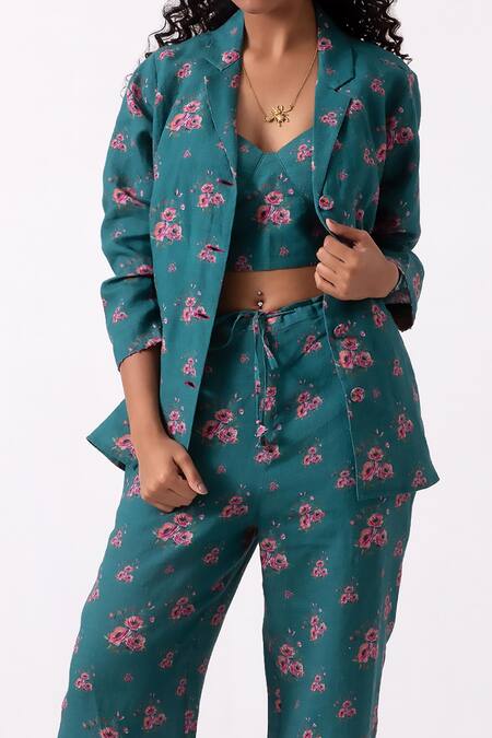Shop Label Shreya Sharma Green Linen Embroidery Collared, Sweetheart Neck Floral Print Jacket And Pant Set Online at Aza Fashions Shop_Label Shreya Sharma_Green Linen Embroidery Collared, Sweetheart Neck Floral Print Jacket And Pant Set_Online_at_Aza_Fashions