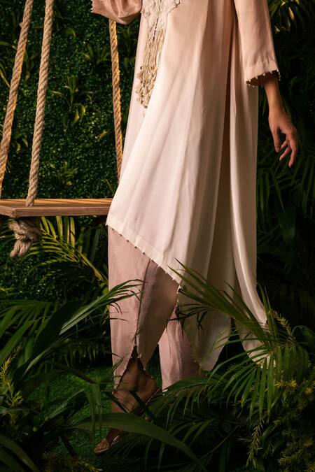 Shop Pallavi Poddar Pink Ombre Peacock Cape And Dhoti Pant Set Online at Aza Fashions Shop_Pallavi Poddar_Pink Ombre Peacock Cape And Dhoti Pant Set _Online_at_Aza_Fashions