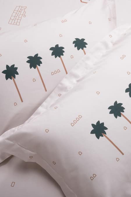 Shop_Kyoona_Cream 100% Cotton Print The Golconda Memories Bedsheet Set_Online_at_Aza_Fashions