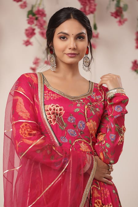 Bairaas_Magenta Chinon Hand Work Lace Trims Nigaar Floral Pattern Anarkali With Dupatta_at_Aza_Fashions