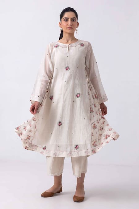 Shop_Label Shreya Sharma_White Chanderi Embroidery Keyhole Neck Placement Kurta And Flared Pant Set _Online_at_Aza_Fashions