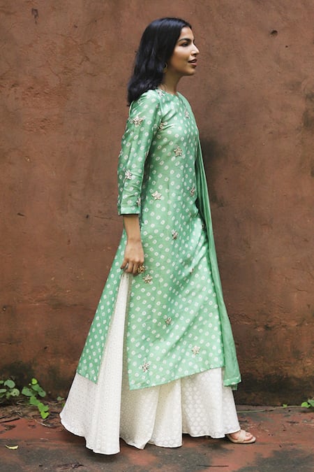 Shop House Of Pink Purple Kurta And Dupatta Chanderi Bottom Self Cotton Boat Bandhani Set at Aza Fashions Shop_House Of Pink_Purple Kurta And Dupatta Chanderi Bottom Self Cotton Boat Bandhani Set _at_Aza_Fashions