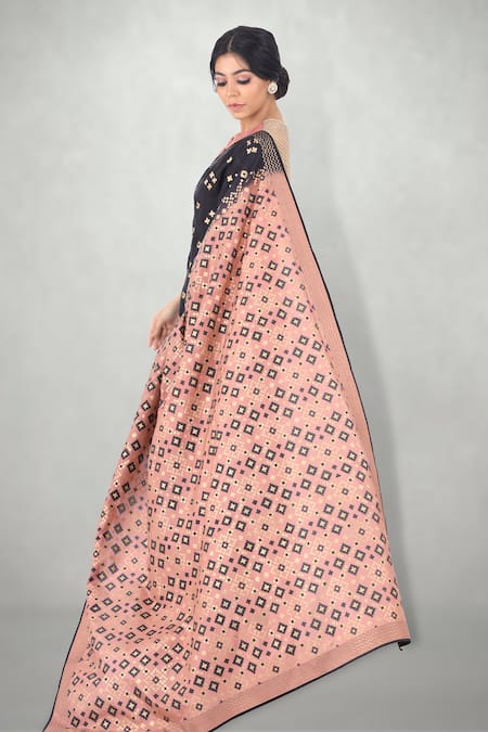 Shop I Am Design Black Silk Ikat Print Ombre Saree Online at Aza Fashions Shop_I Am Design_Black Silk Ikat Print Ombre Saree _Online_at_Aza_Fashions