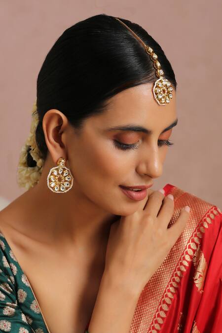 Shop_Swabhimann_Gold Plated Imitation Diamonds Kundan Embellished Maangtikka Set _Online_at_Aza_Fashions