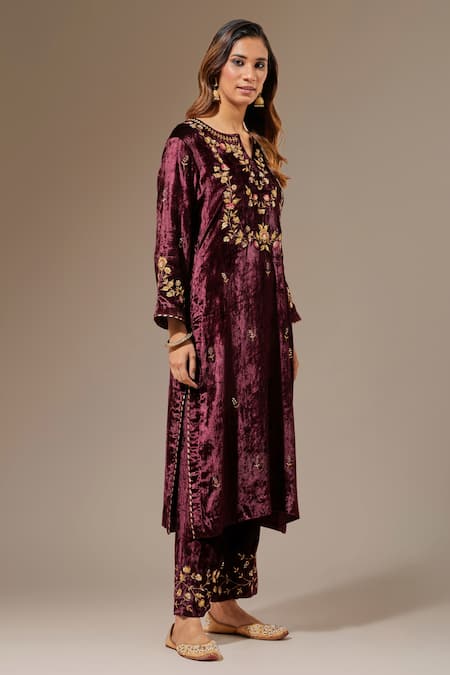 Shop Anantaa By Roohi Wine Velvet Floral Notched Embroidered Kurta Online at Aza Fashions Shop_Anantaa By Roohi_Wine Velvet Floral Notched Embroidered Kurta _Online_at_Aza_Fashions