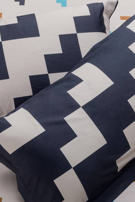 Shop_Kyoona_White 100% Cotton Print Chaukona Geometric Bedsheet Set_Online_at_Aza_Fashions
