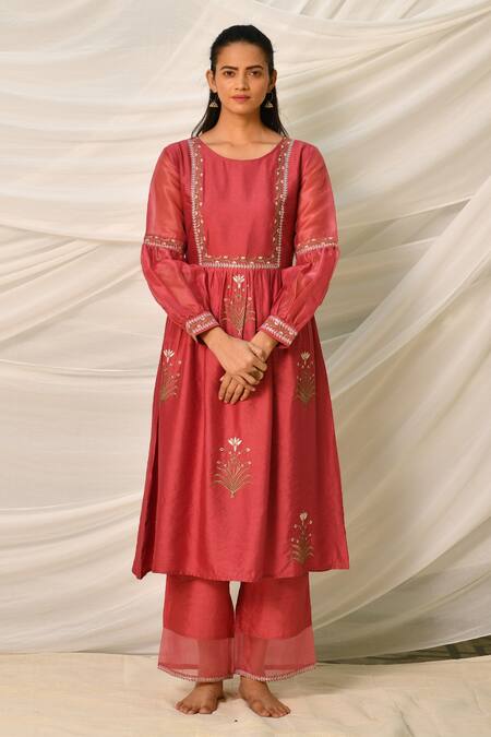 Seher Jaipur_Maroon Floral Round Teej Embroidered Kurta And Palazzo Set_Online_at_Aza_Fashions