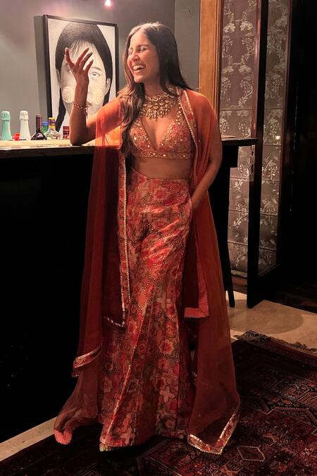 Gopi Vaid_Coral Organza Geometric Pattern Plunge V Neck Sukoon Printed Pant Set With Cape_at_Aza_Fashions