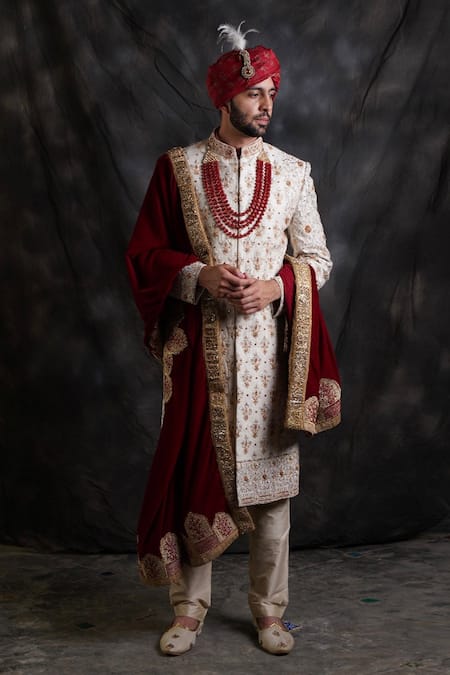 Soniya G Embroidered Sherwani Set 