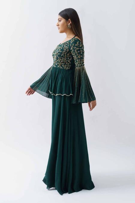Suruchi Parakh_Green Georgette Crepe Lining Shantoon Cutdana And Sequin V Neck Tunic & Pant Set_Online_at_Aza_Fashions