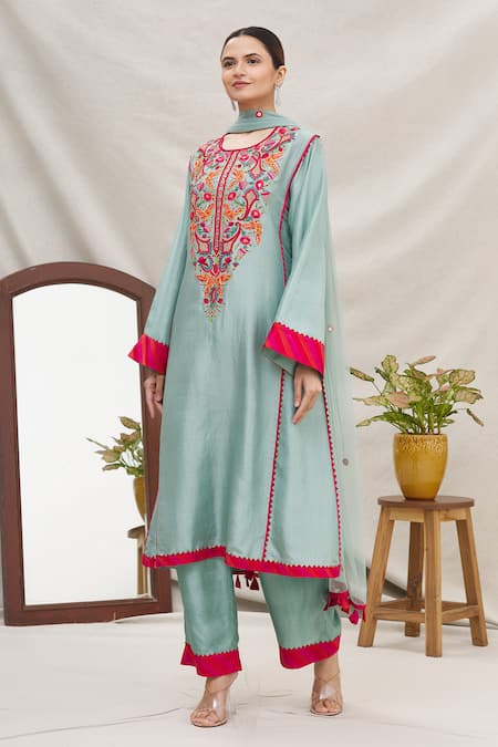 Ekta Singh_Blue Silk Round Panelled Kurta Set _Online_at_Aza_Fashions