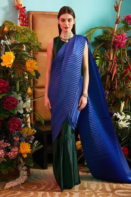 Pleated saree clearance gown