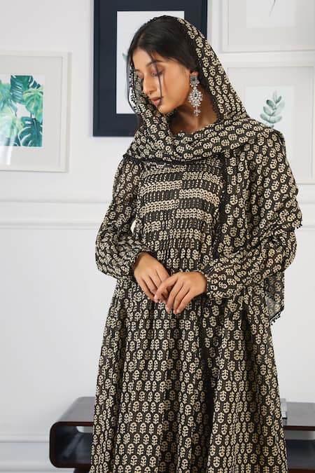 Shop_Gulabo Jaipur_Black Cotton Voile Round Abaya Block Print Kurta Set _Online_at_Aza_Fashions