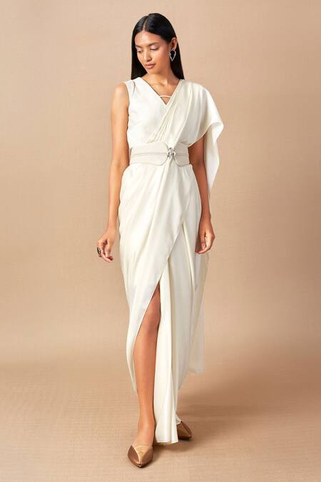 Buy Ampm Ivory Cupro Viscose V Neck Corded Saree Gown With Belt Online at Aza Fashions Buy_Ampm_Ivory Cupro Viscose V Neck Corded Saree Gown With Belt _Online_at_Aza_Fashions