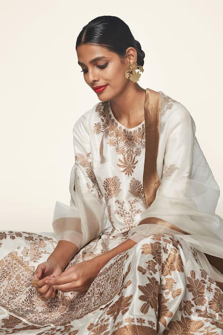 Shop Payal Khandwala White Bocade Round Woven Kurta Online at Aza Fashions Shop_Payal Khandwala_White Bocade Round Woven Kurta_Online_at_Aza_Fashions