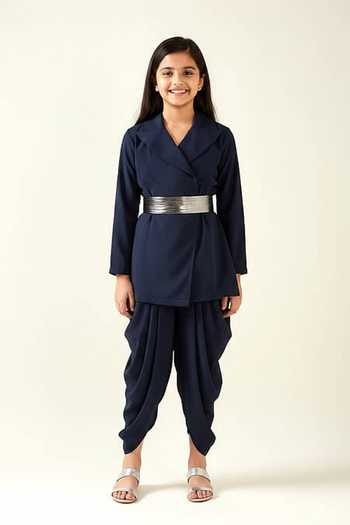 Aakaar Solid Notch Collar Draped Dress With Metallic Belt For Kids
