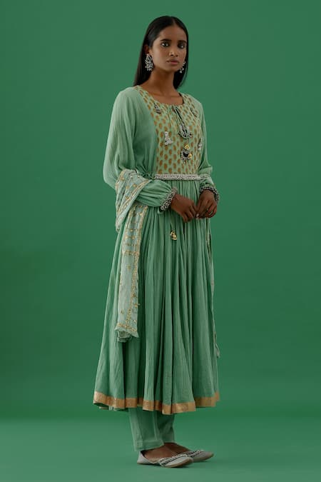 5elements Green 100% Cotton With Silk Brocade Yoke Embellishment Brooch Round Anarkali Set Online at Aza Fashions 5elements_Green 100% Cotton With Silk Brocade Yoke Embellishment Brooch Round Anarkali Set _Online_at_Aza_Fashions