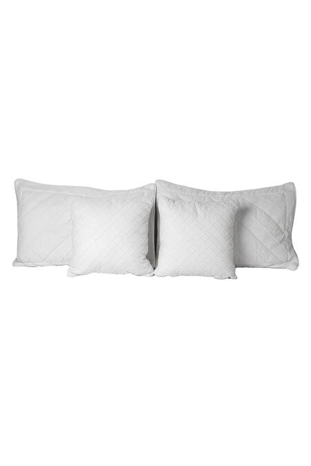 H2h_Ivory Linen Diamond Pattern Bedcover Set _Online_at_Aza_Fashions