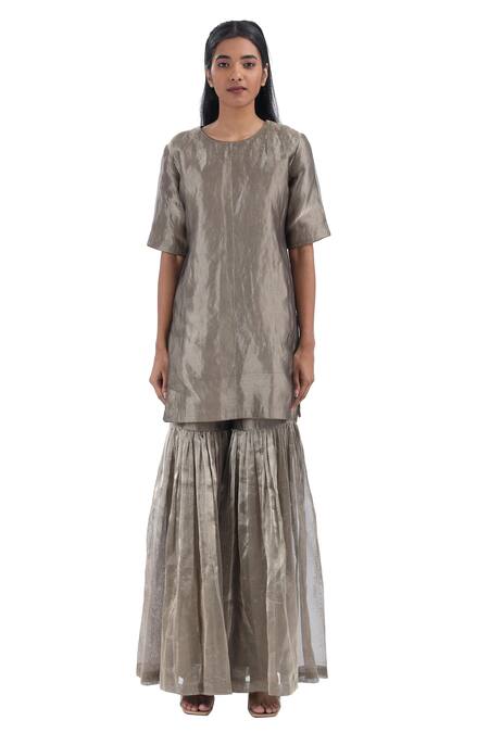 Akaaro_Grey Silk Round Neck Kurta Set With Stripe Woven Dupatta _Online_at_Aza_Fashions