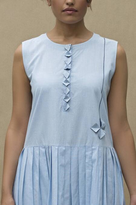 Buy Chillosophy Blue Cotton Poplin Round Pleated Maxi Dress Online at Aza Fashions Buy_Chillosophy_Blue Cotton Poplin Round Pleated Maxi Dress _Online_at_Aza_Fashions